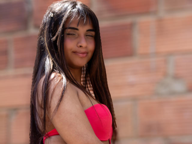 LucyPetersen - сексуальная веб-камера в реальном времени - 23961569