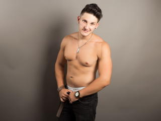 LukasPowell - Live sex cam - 2396896