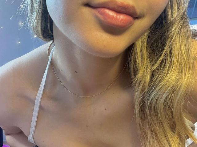 NathalySky - Live porn &amp; sex cam - 23970289