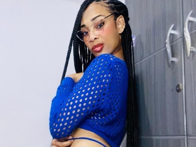 ElaHott - Camera khiêu dâm &amp; quyến rũ trực tiếp - 23971085