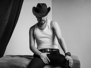 NoahBrown - Live porn &amp; sex cam - 23972965