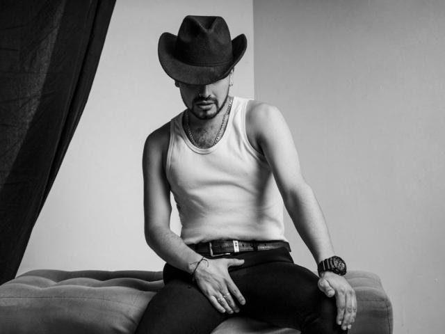 NoahBrown - Live porn &amp; sex cam - 23972965