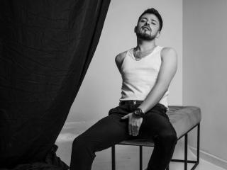 NoahBrown - Live porn &amp; sex cam - 23973013