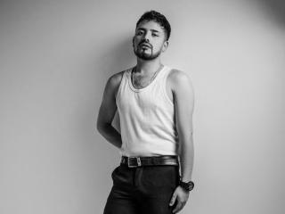 NoahBrown - сексуальная веб-камера в реальном времени - 23973033