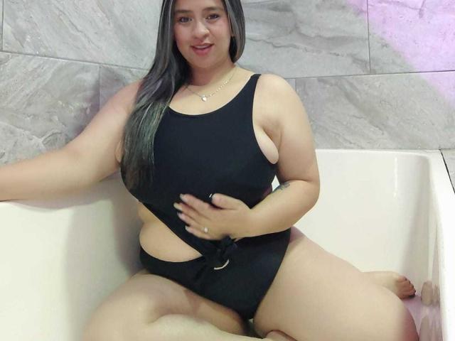 MelindaBoobs - Live porn &amp; sex cam - 23974049