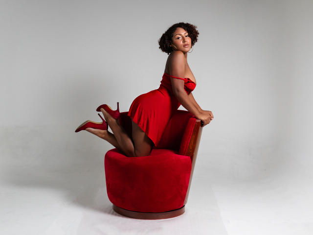 AmberQueeny - Live sex cam - 23980377