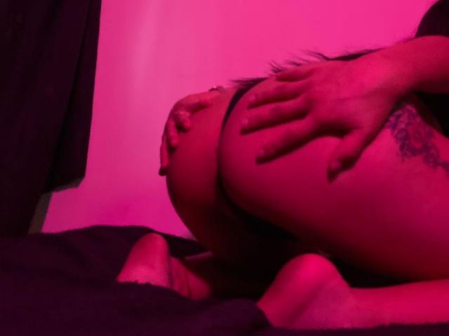 KimnDonova - Live porn &amp; sex cam - 23981773