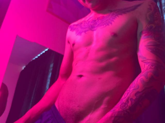 KimnDonova - Live porn &amp; sex cam - 23981865