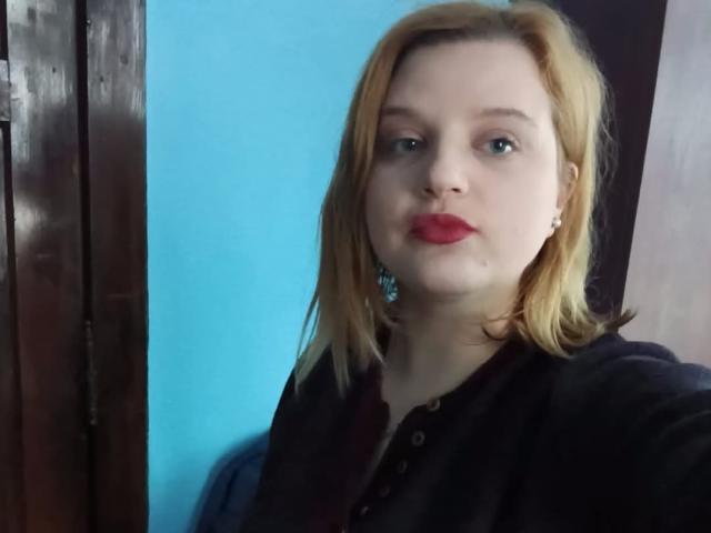 AnnaDarling - Live porn &amp; sex cam - 23982477