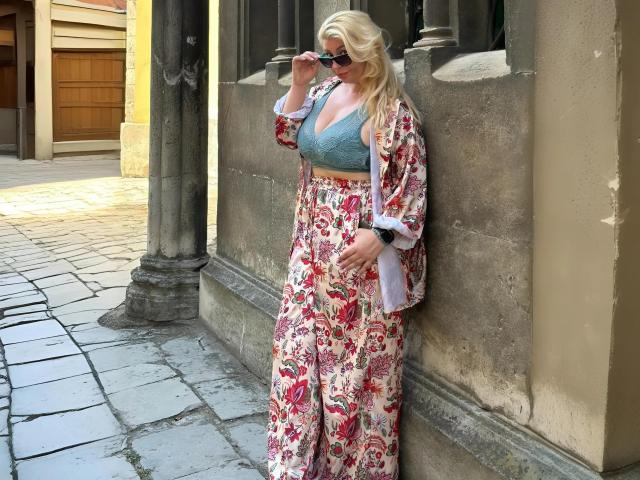 SiennaXFlame - Live porn &amp; sex cam - 23985669