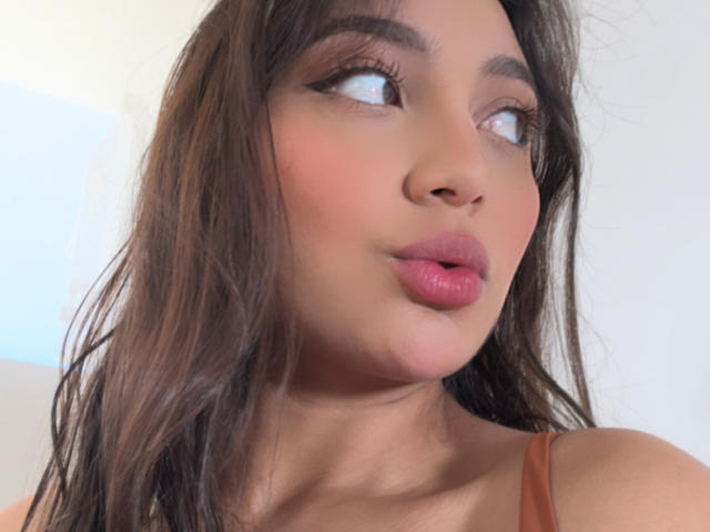 DianaFernandezz - Live sex cam - 23986061