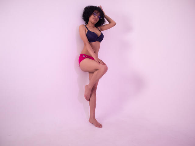 DariaBrooklyn - Live sex cam - 23987825