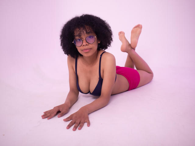 DariaBrooklyn - Live Sex Cam - 23987925