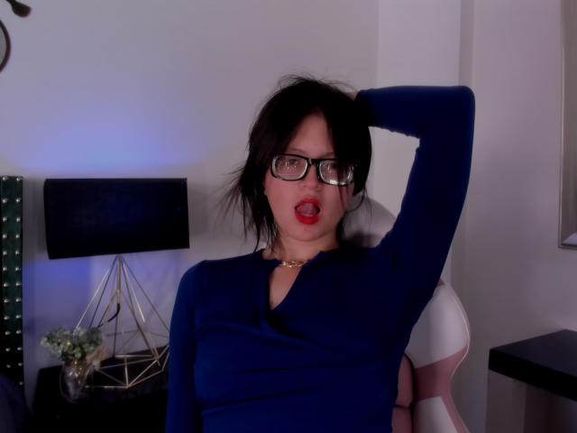 LilithConnor - Élő pornó és szexkamera - 23996369