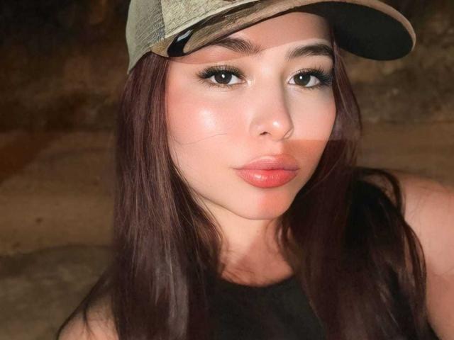 DaphneWalker - Live porn &amp; sex cam - 23997137