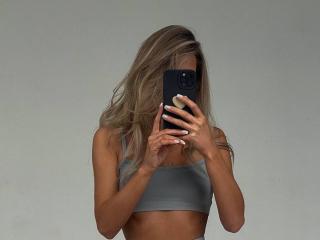 EmmaKriss - Live porn &amp; sex cam - 24006825