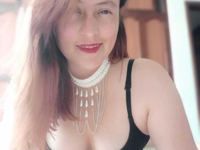 NinaPetit - Sexe cam en vivo - 24007857