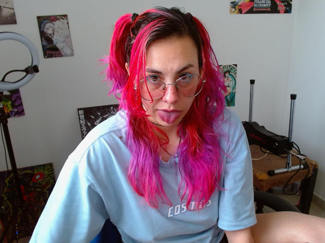 NatashaLau - Live sex cam - 24008369