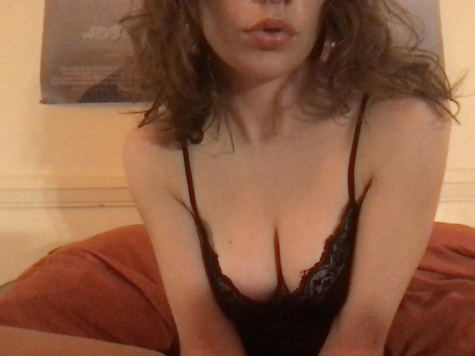 DonnaRyleigh - Live porn &amp; sex cam - 24008805