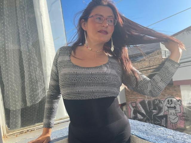 NinaPetit - Sexe cam en vivo - 24009753
