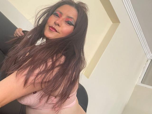 NinaPetit - Sexe cam en vivo - 24009901