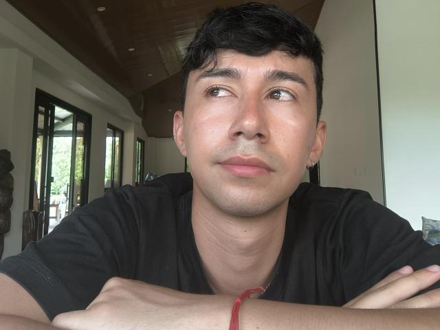 OliverHot69 - Live sex cam - 24011605