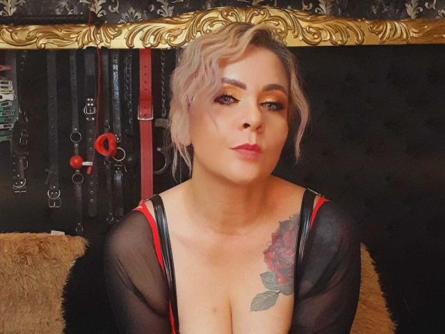 VictoriiaGray - Live porno og sexkamera - 24016657