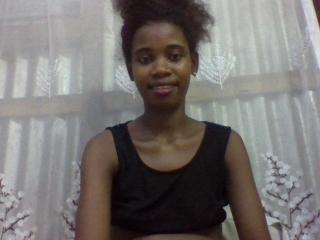 Raelle - Sexe cam en vivo - 24017701