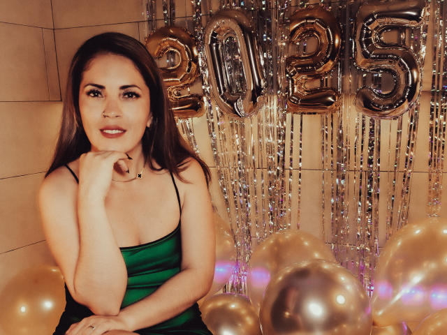 GiaGreen - Camera khiêu dâm &amp; quyến rũ trực tiếp - 24018749