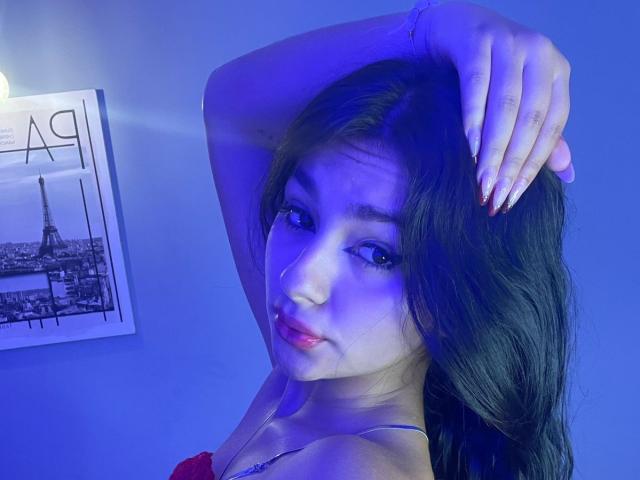 AlessiaFerry - Live porn &amp; sex cam - 24020277