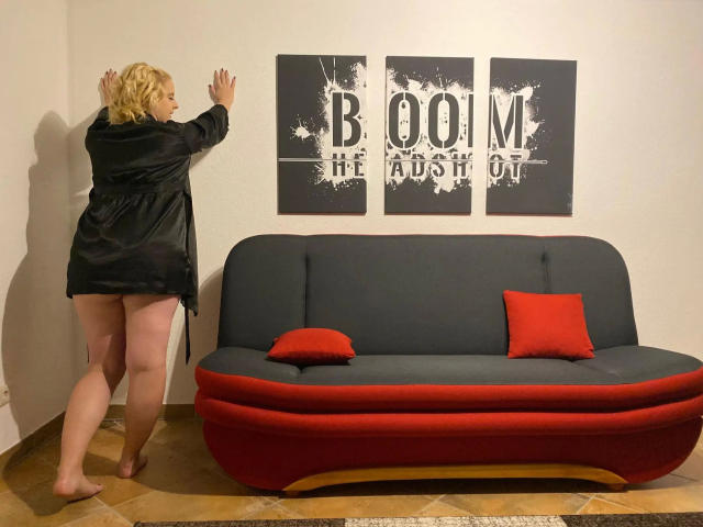 German-Blondie-hot - Live porn &amp; sex cam - 24021109