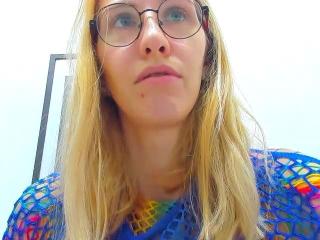 EmmaKriss - Live porn &amp; sex cam - 24021565