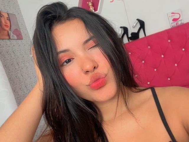 ArianaSmith69 - Live porn &amp; sex cam - 24027277