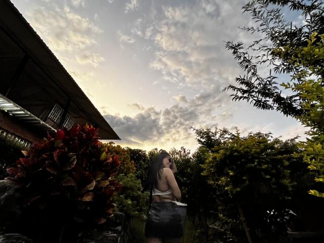 DeisyWest - Live porn &amp; sex cam - 24030813