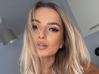 AnnetteBriane - Live porn &amp; sex cam - 24032709