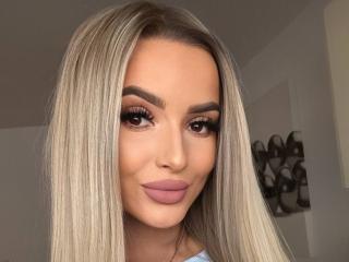 AnnetteBriane - Live porn &amp; sex cam - 24032717