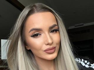 AnnetteBriane - Live sex cam - 24032721