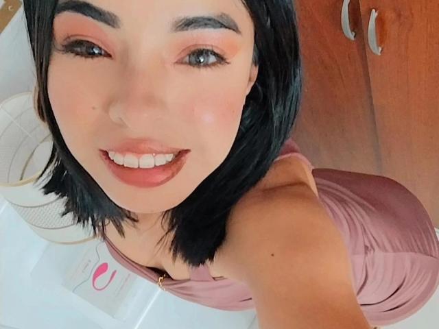 IsabellaLins - Élő pornó és szexkamera - 24034293