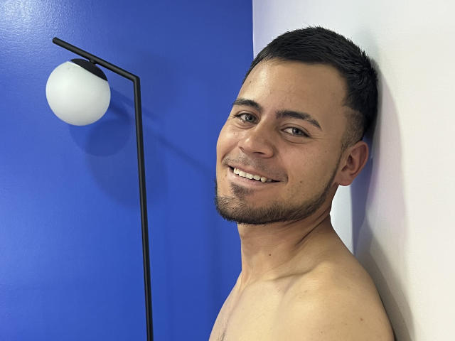 AdelHot69 - Sexe cam en vivo - 24039621