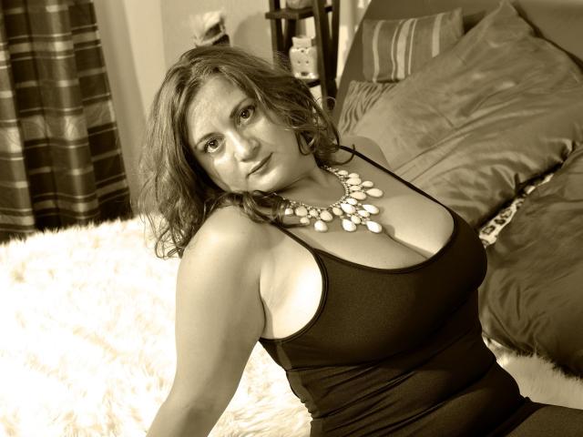 AliciaXHotty - Live porn &amp; sex cam - 2404068