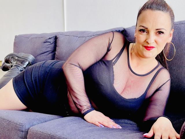 FiorellaSoaly - Camera khiêu dâm &amp; quyến rũ trực tiếp - 24040901