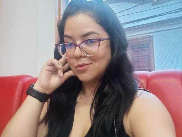 KiaraXoo - сексуальная веб-камера в реальном времени - 24042393