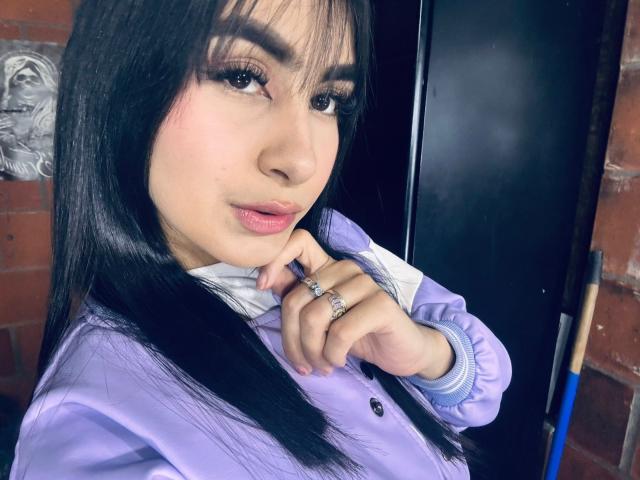 AlysonMoss - Live sex cam - 24045905