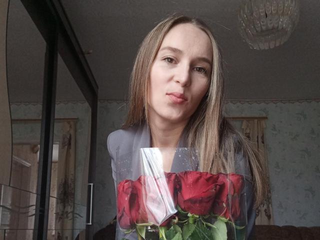 SueShine - Live sex cam - 24047865