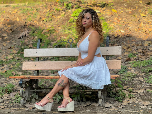 AgathaWills - Sexe cam en vivo - 24051781