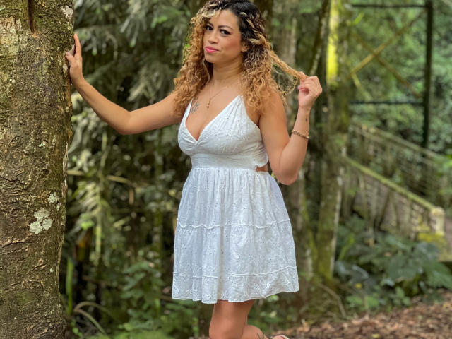 AgathaWills - Live porn &amp; sex cam - 24051793