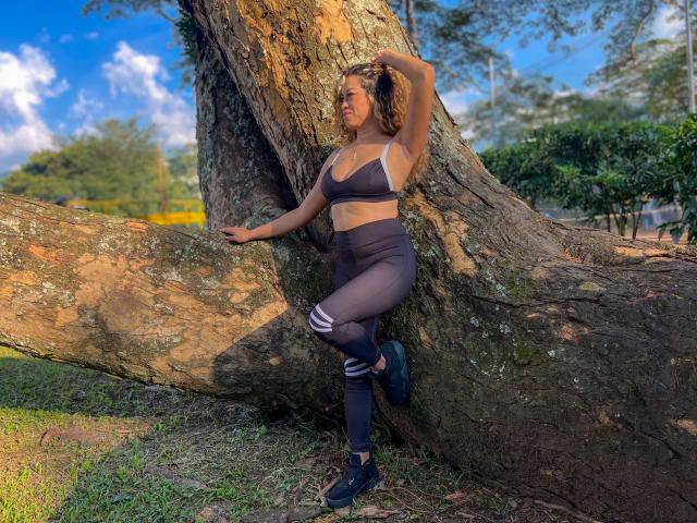 AgathaWills - Live porn &amp; sex cam - 24051825