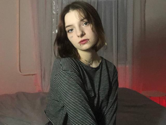 ElleBloom - сексуальная веб-камера в реальном времени - 24056781