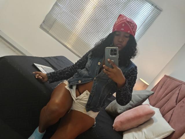 AlessiaRobert - Camera khiêu dâm &amp; quyến rũ trực tiếp - 24057145