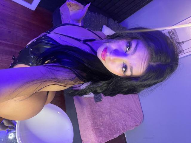 AlessiaFerry - Camera khiêu dâm &amp; quyến rũ trực tiếp - 24057893